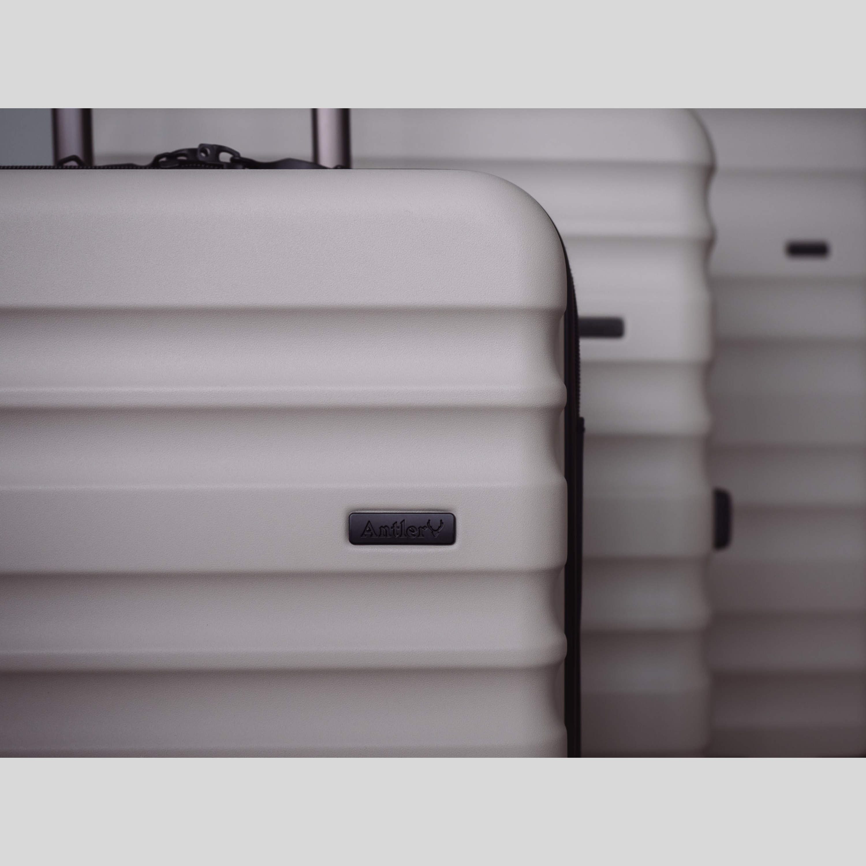 Clifton Set of 3 polycarbonate Suitcases Sage