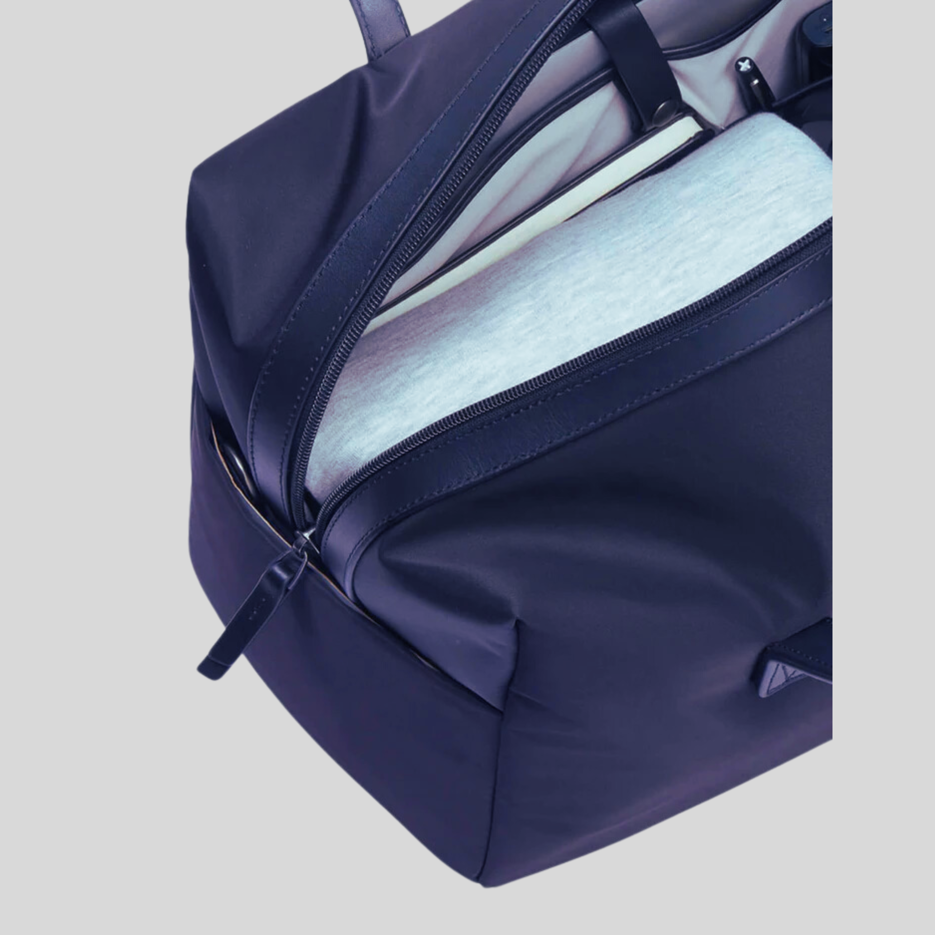 Essential Overnight Bag