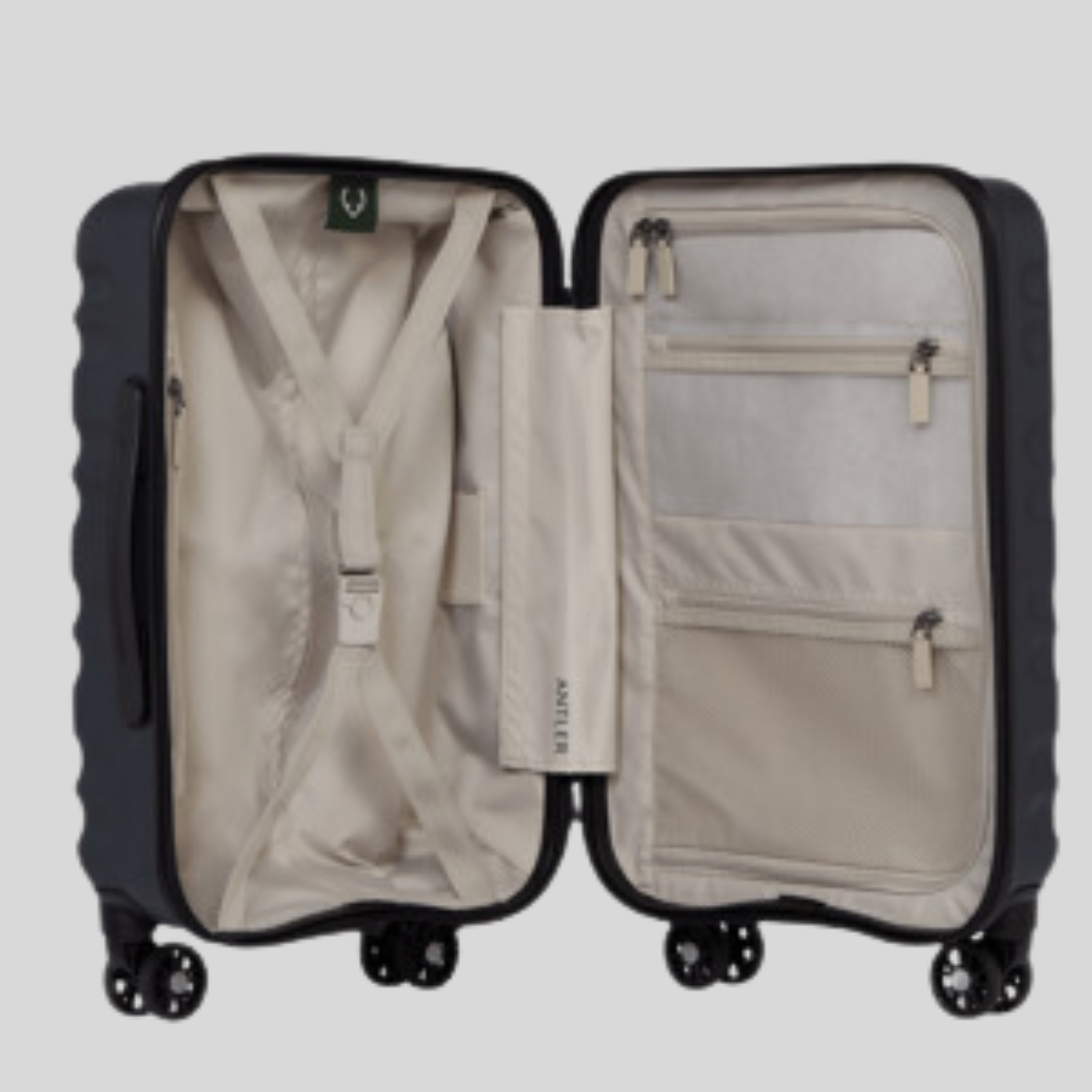 Clifton Cabin with Pocket Laptop Compartment-Black