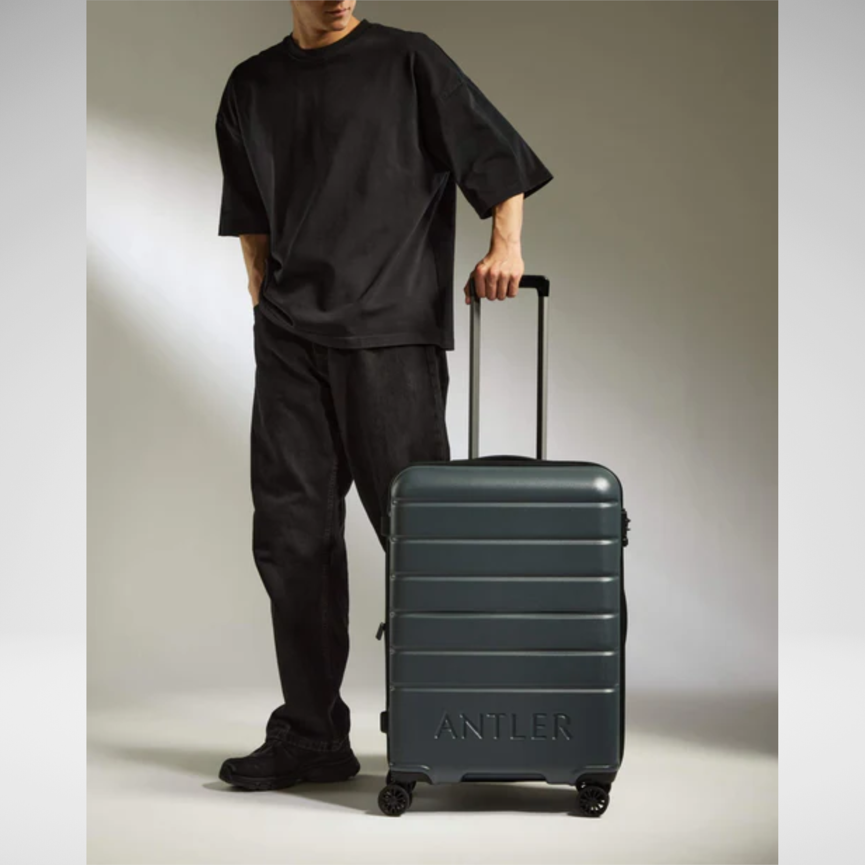 Logo Polycarbonate Large Suitcase 28 Inch-Grey