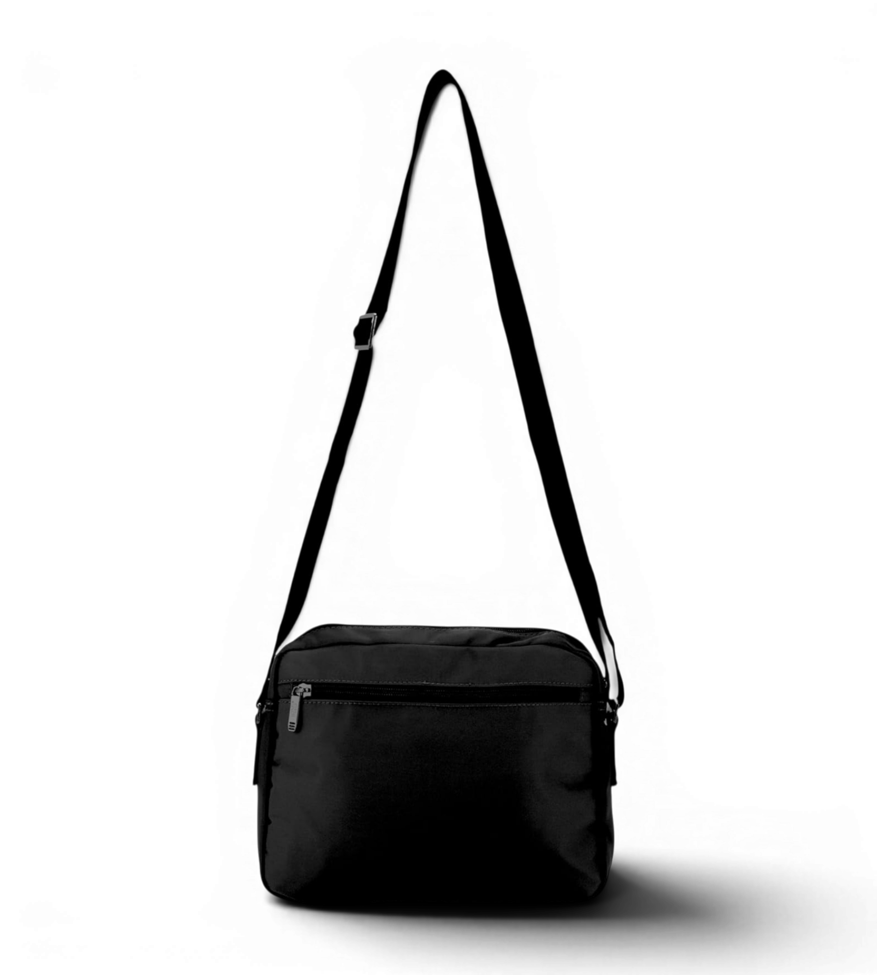 Wires the Harbor Horizontal Tote Travel Tote Bag