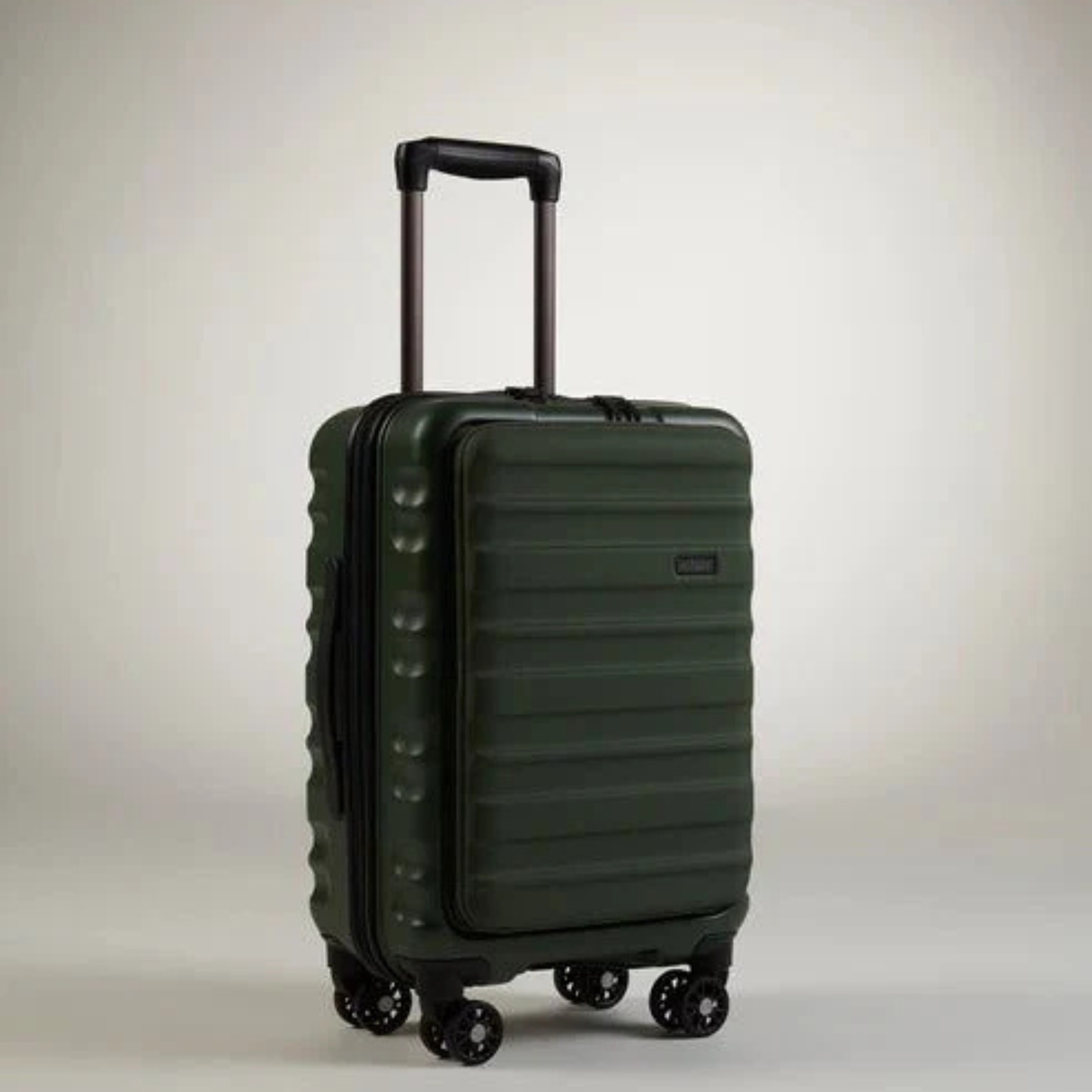 Clifton Cabin with Pocket Laptop Compartment-Green
