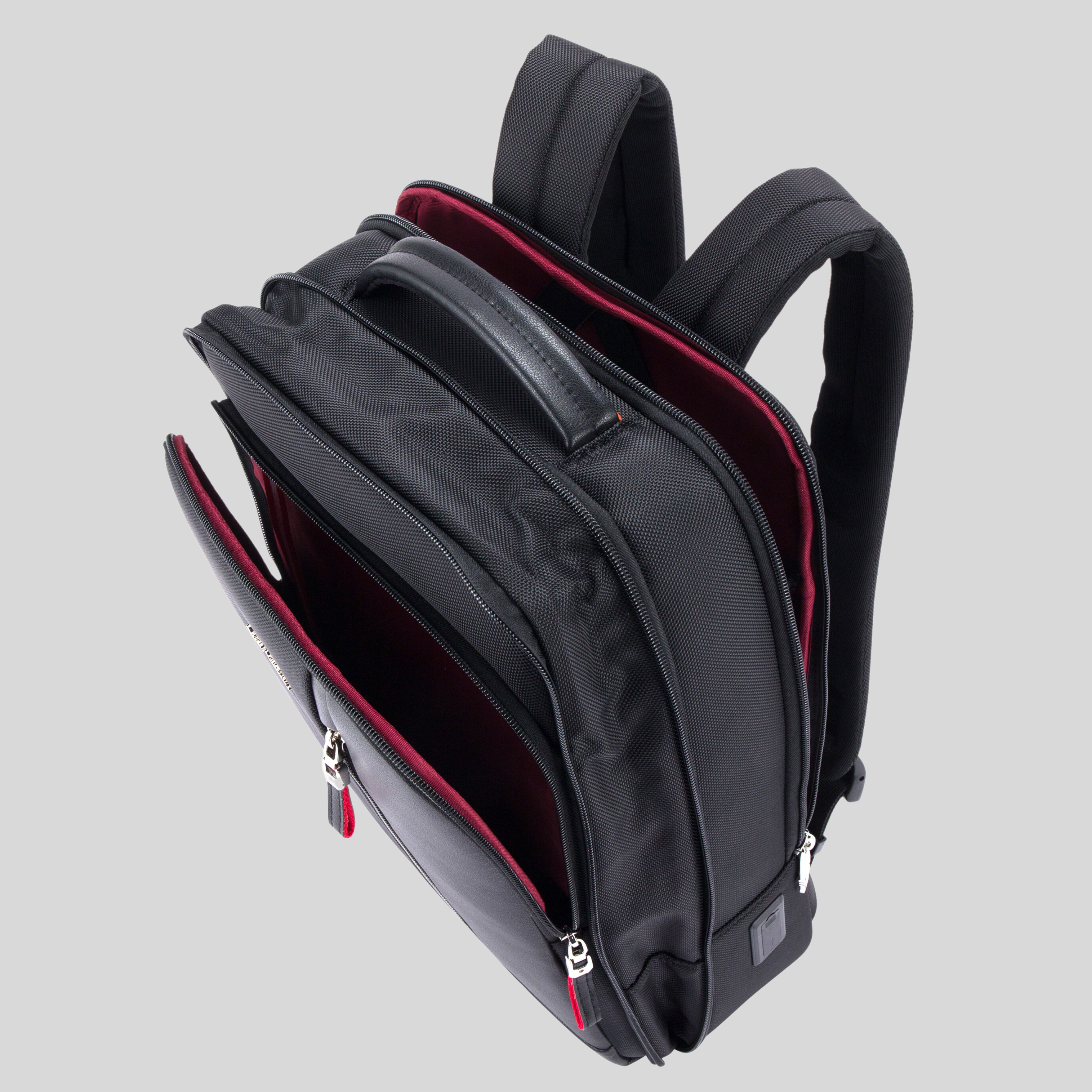 DELUXE BACKPACK