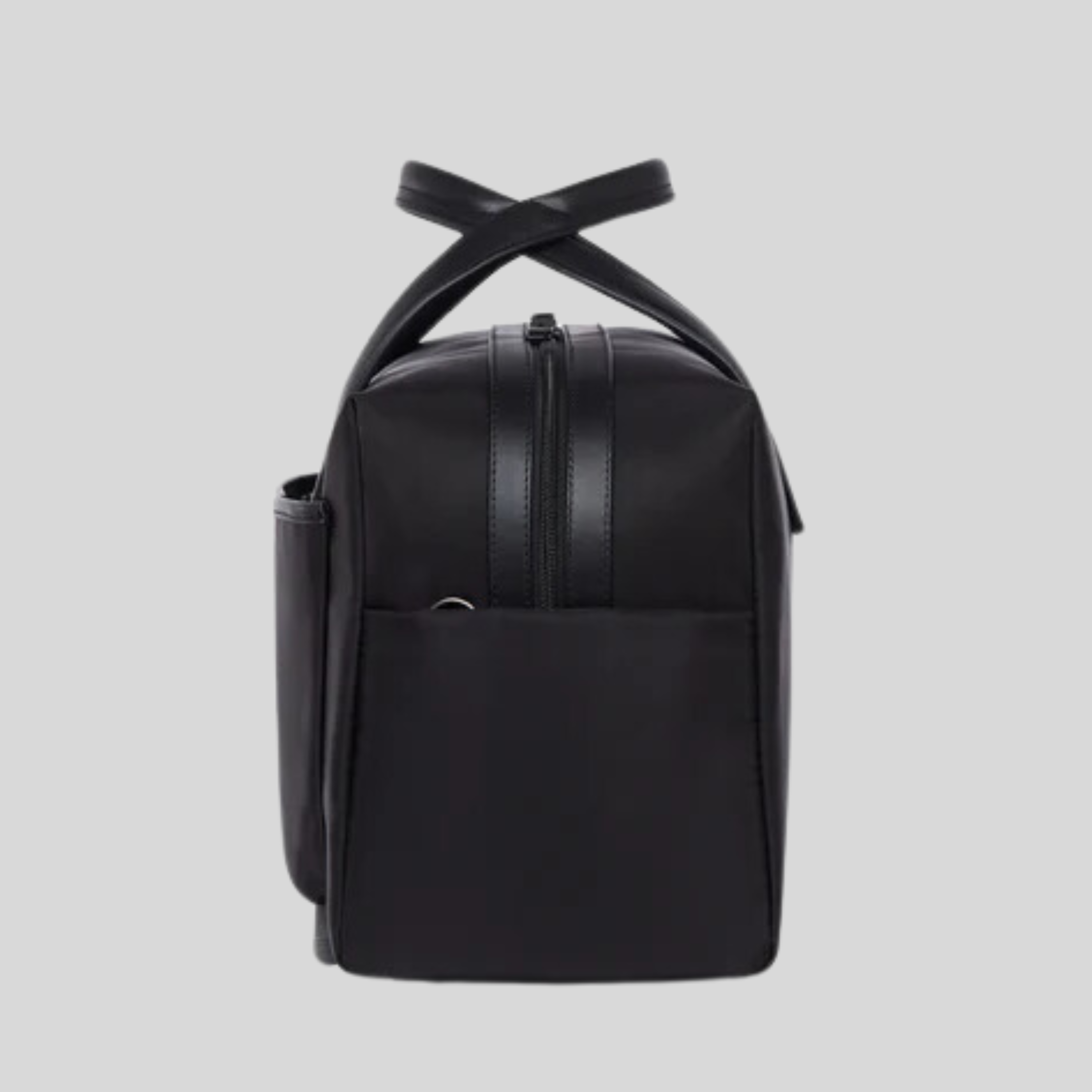 Chelsea Essential Overnight Bag in Black