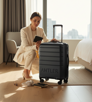 Logo_Suitcase_28_Inch_A4717124015-28T_Black1 (Product Staging)