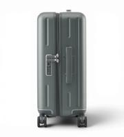 Lushberry Quantum Small 20 Inch Aluminum Spinner Suitcase