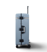 Verage Windsor Small 20 Inch Aluminum Spinner Suitcase